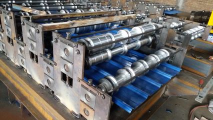 840-900實心軸彩鋼瓦機械 滄州順成壓瓦機械的價格、廠家與設(shè)備圖片詳解