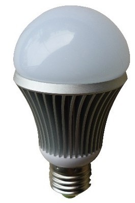 節(jié)能環(huán)保低碳大功率貼片LED球泡燈 高效照明的未來選擇